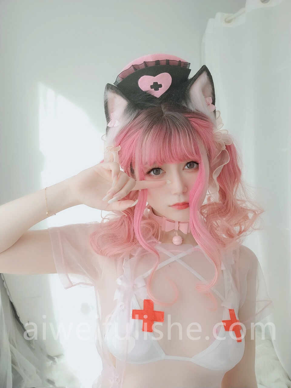 白银81-猫咪护士 [34P1V-198MB] cosplay美女-第4张