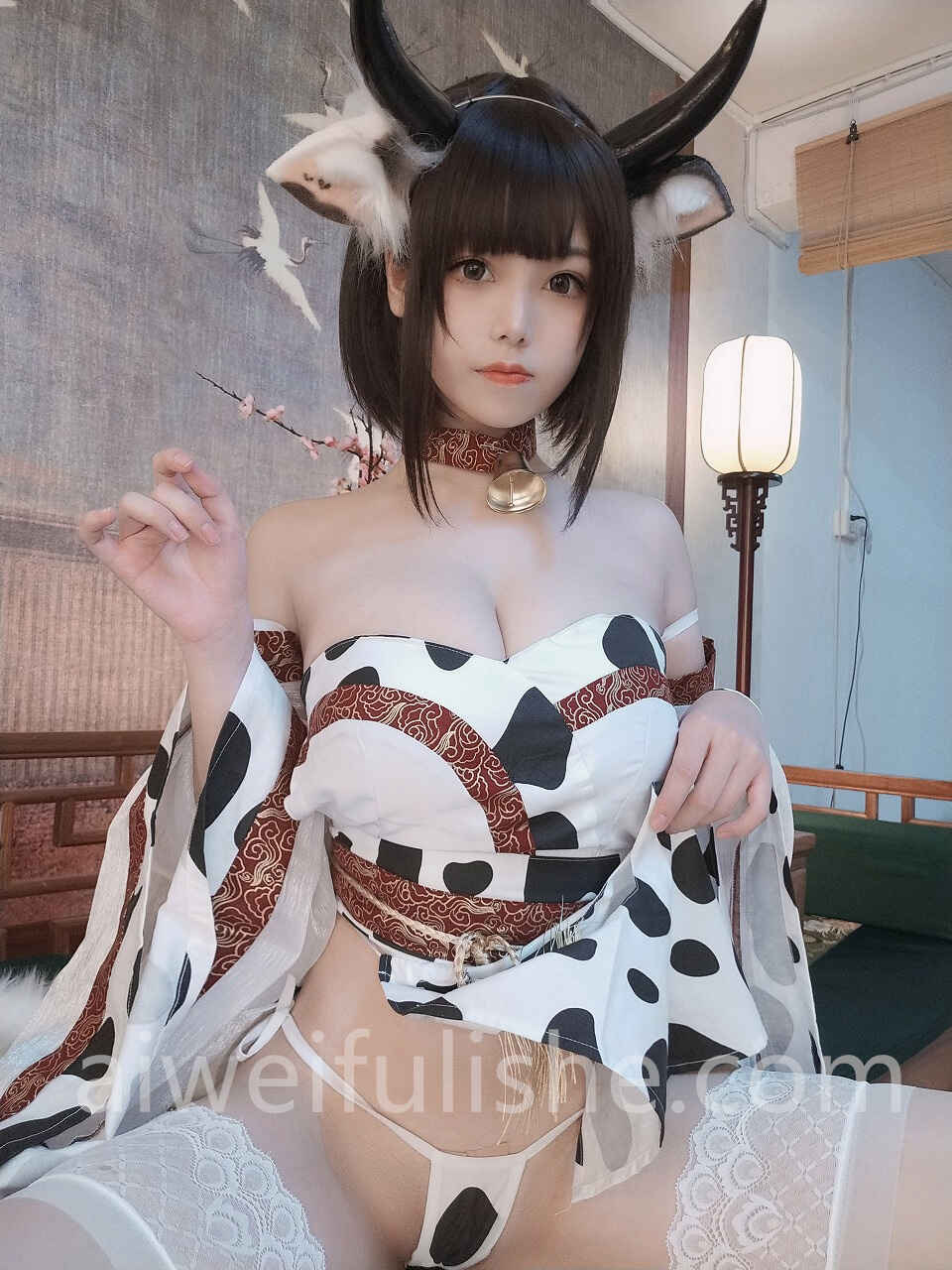 蜜汁猫裘-奶牛自拍 [30P-67MB] cosplay美女-第2张