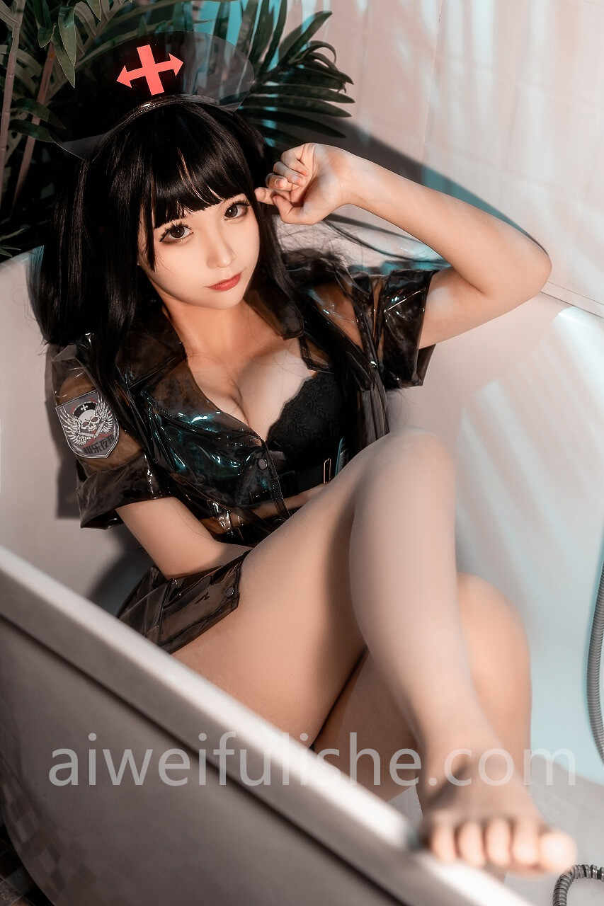 蠢沫沫-胶衣护士 黑 [40P-491MB] cosplay美女-第5张