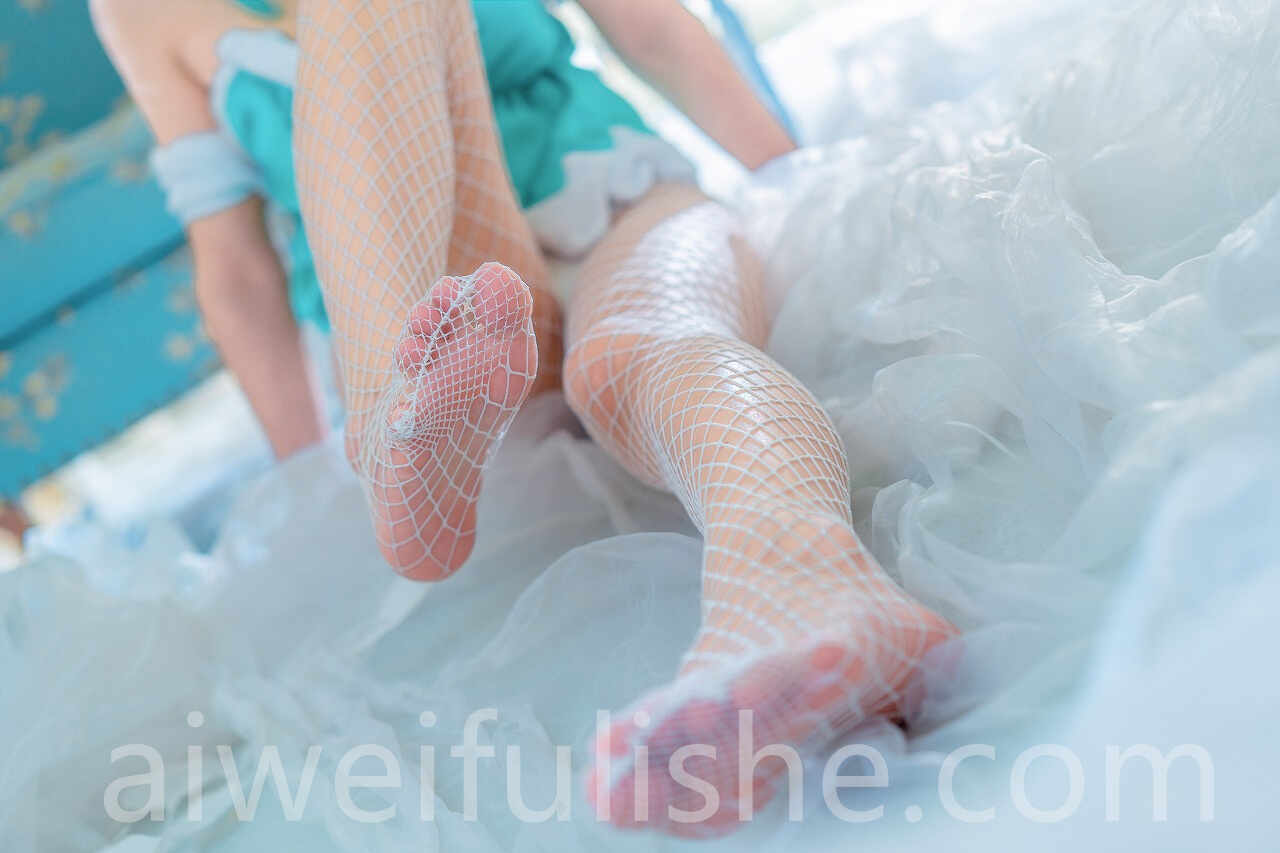 阿包也是兔娘-白兔miku [28P-664MB] cosplay美女-第5张