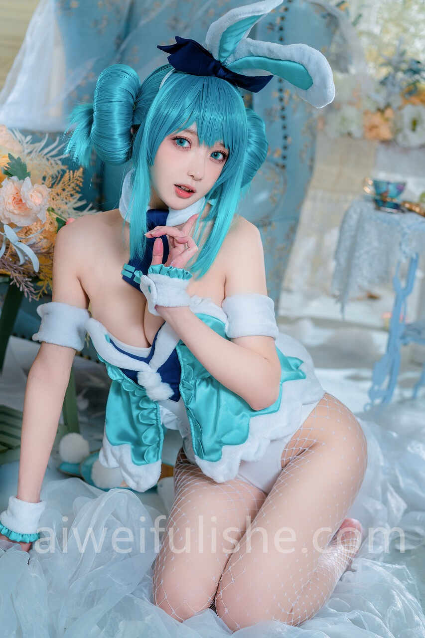 阿包也是兔娘-白兔miku [28P-664MB] cosplay美女-第3张