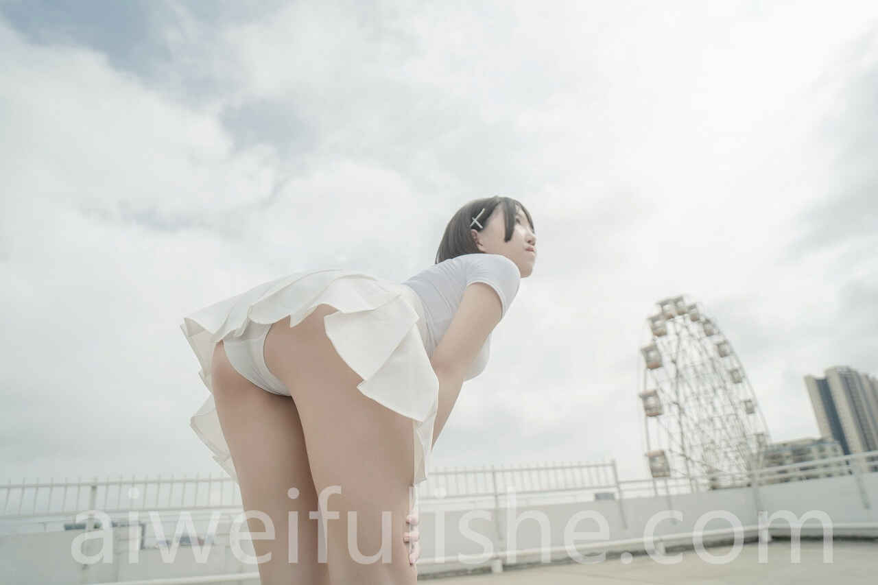 阿薰kaOri-天台[82P1V-649MB] 网红福利-第2张