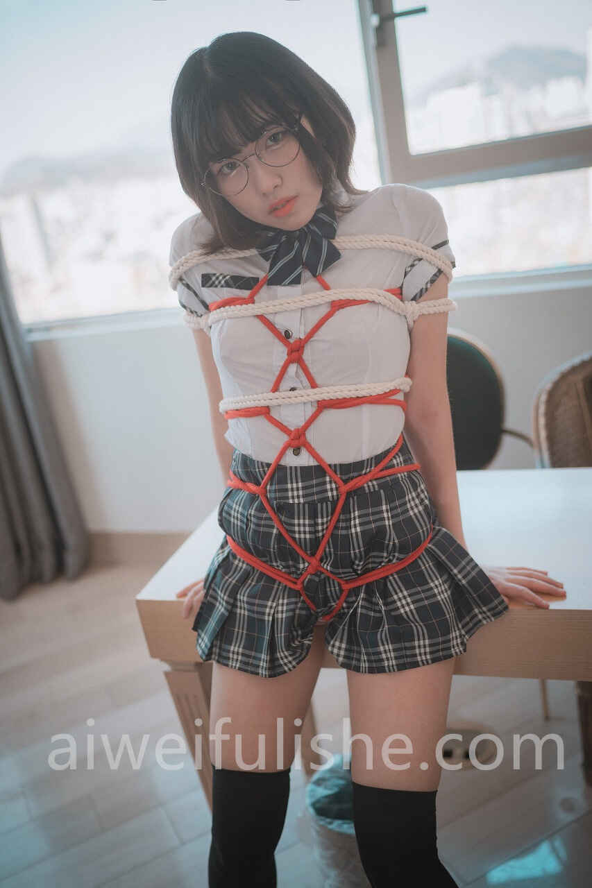 韩国美女Sonson写真-Knotting Class 紧缚授业 [70P-769MB] cosplay美女-第2张