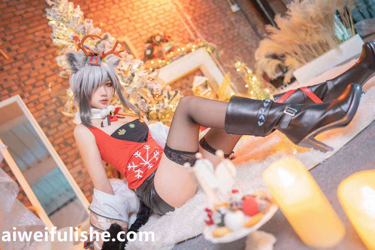 周叽是可爱兔兔-圣诞黑丝兽耳 [17P-283MB] cosplay美女-第2张