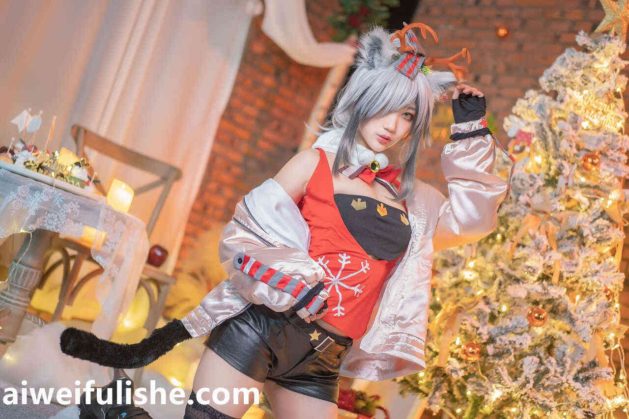 周叽是可爱兔兔-圣诞黑丝兽耳 [17P-283MB] cosplay美女-第4张