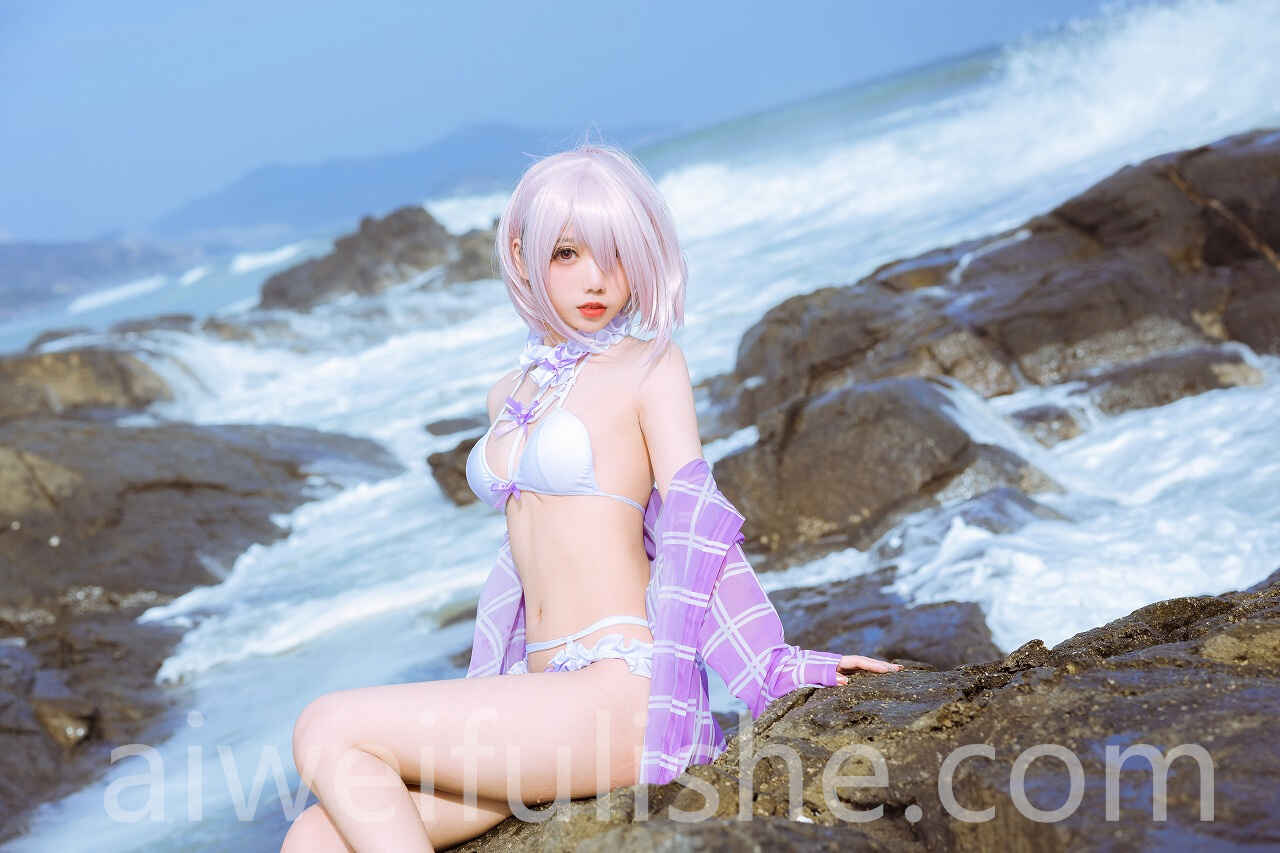 果咩酱w-海边玛修 [35P-318MB] cosplay美女-第1张