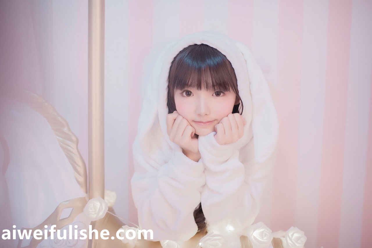 樱群-玻璃罩下的旋转木马[21P-114MB] 网红福利-第6张