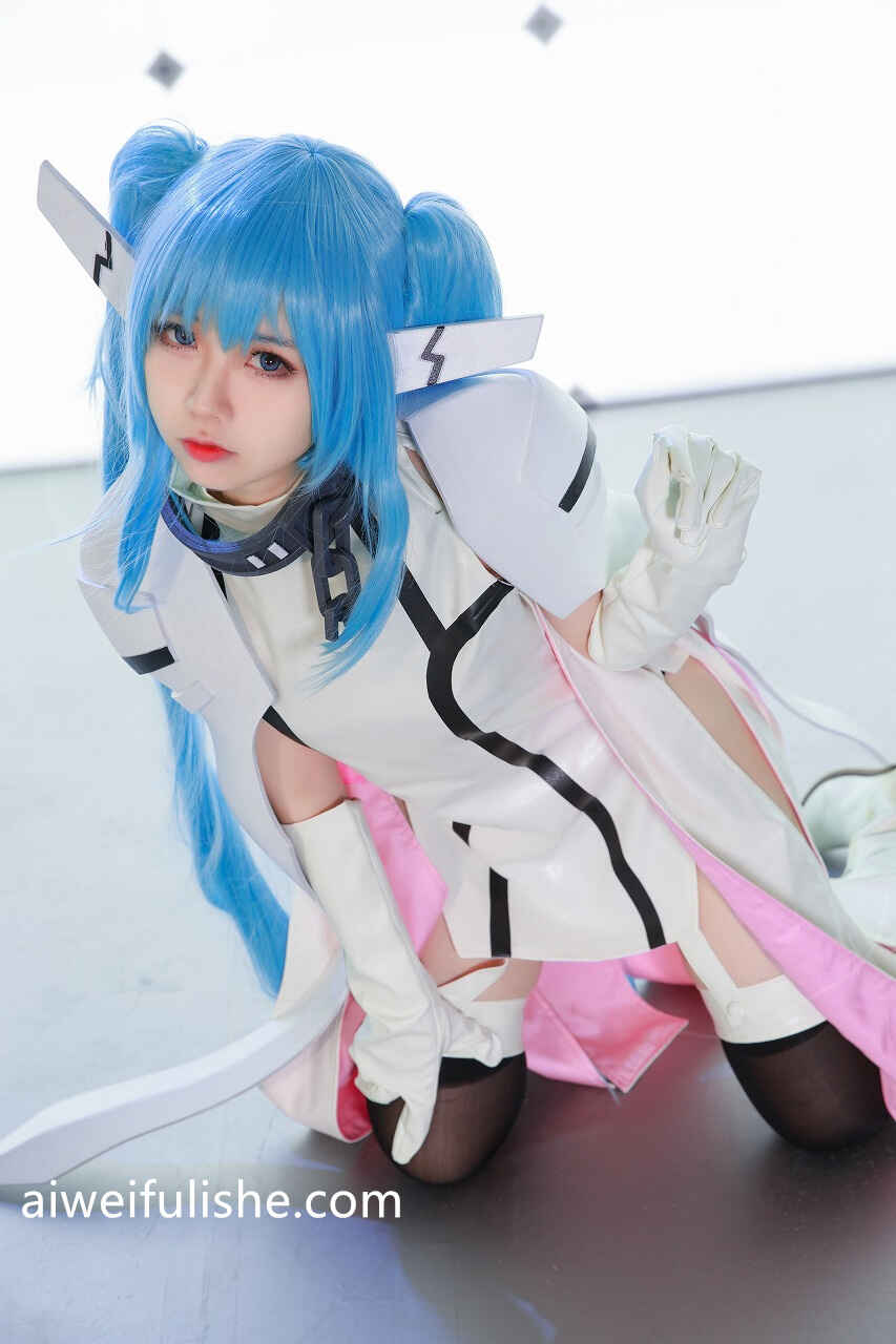 G44不会受伤 -妮姆芙 [16P-134MB] cosplay美女-第1张