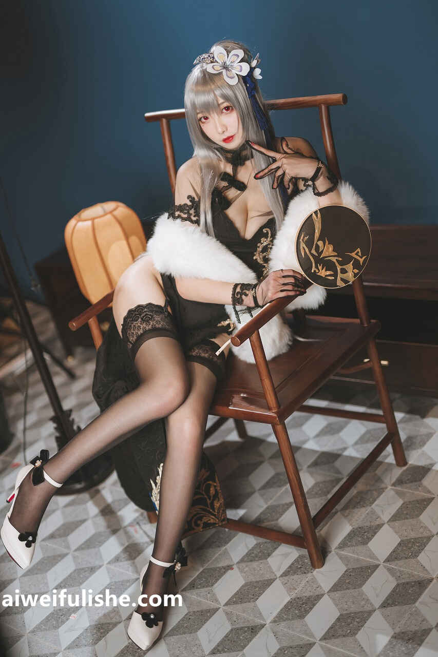 封疆疆v-路易九世旗袍 [35P-436MB] cosplay美女-第4张