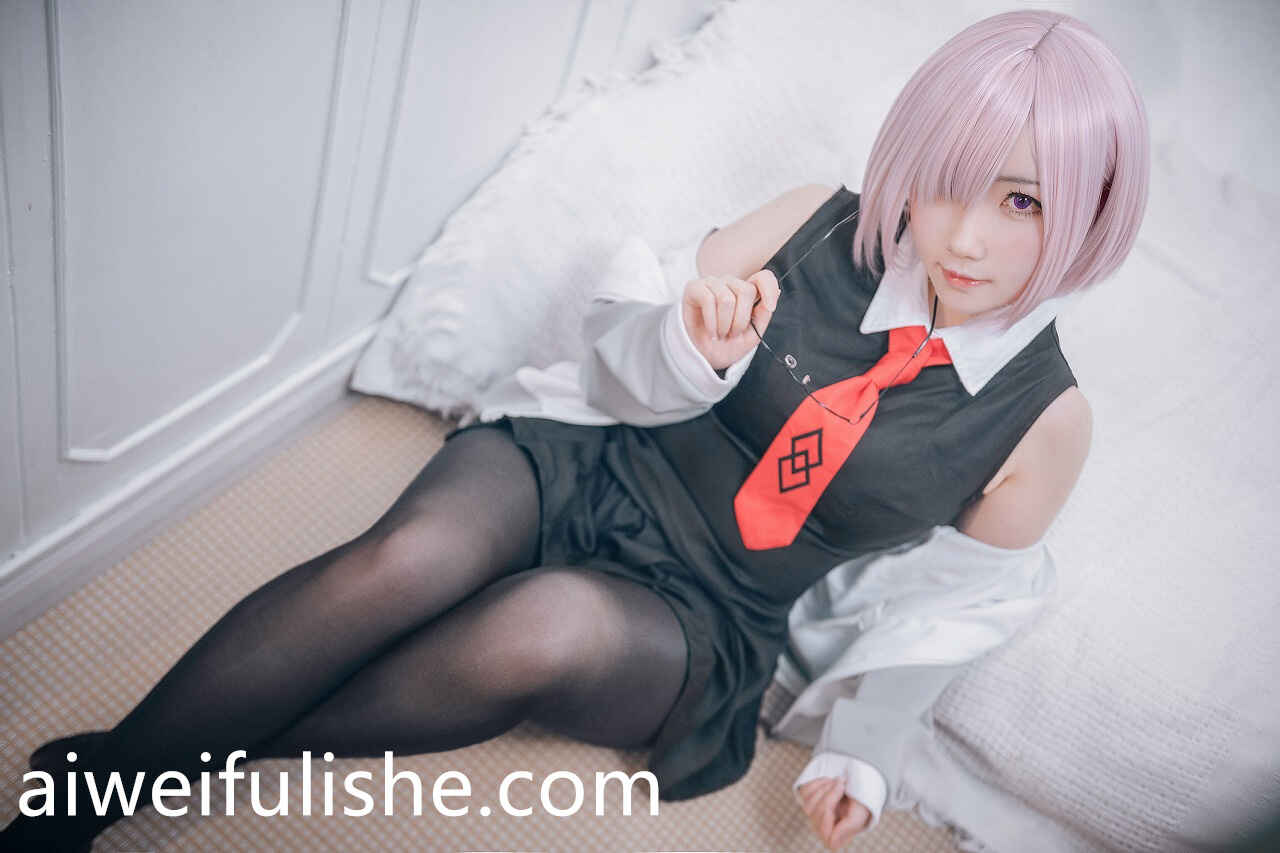 是本末末 - 玛修常服＆猫咪下着 [42P-72MB] cosplay美女-第3张