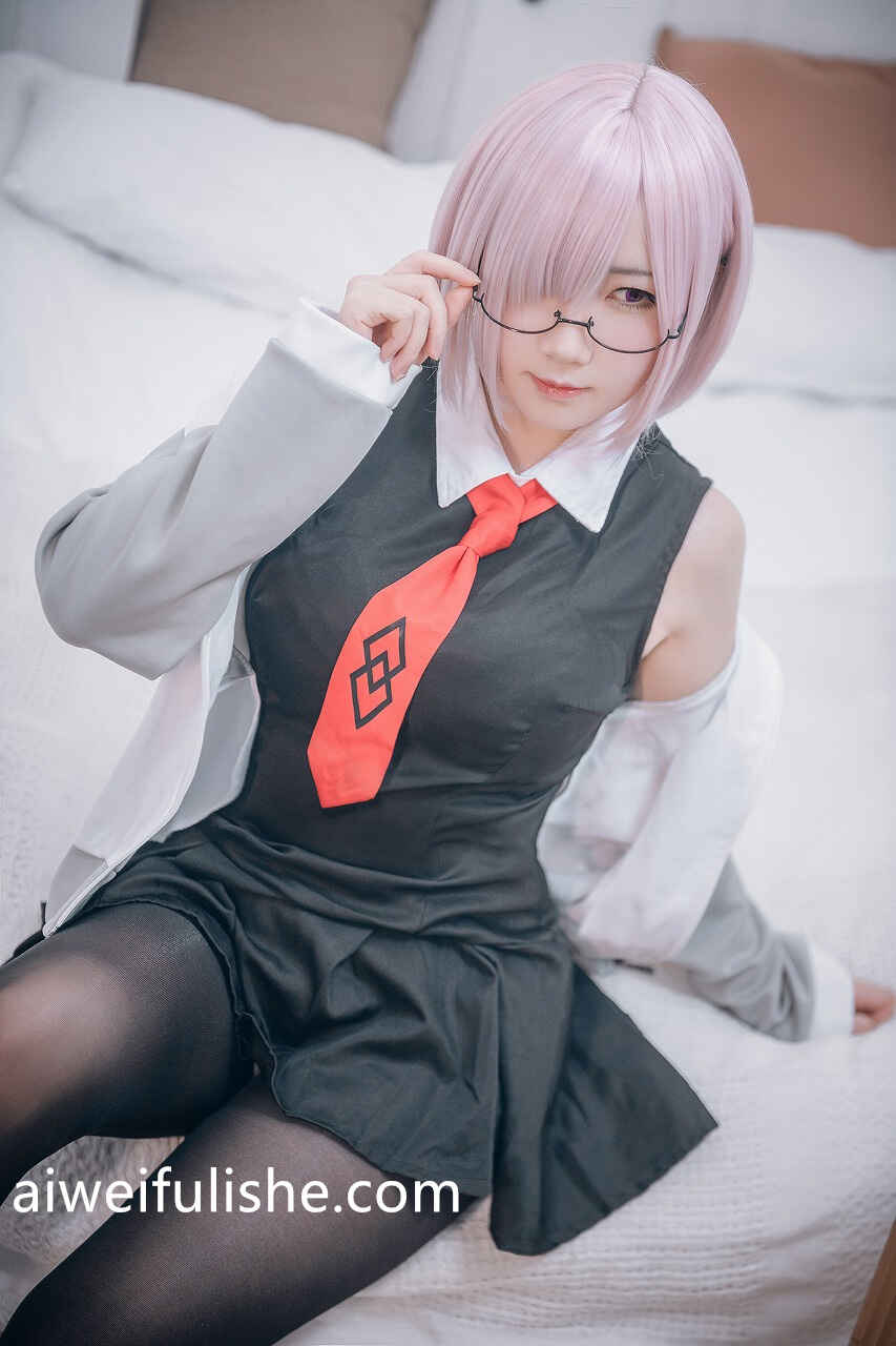 是本末末 - 玛修常服＆猫咪下着 [42P-72MB] cosplay美女-第5张