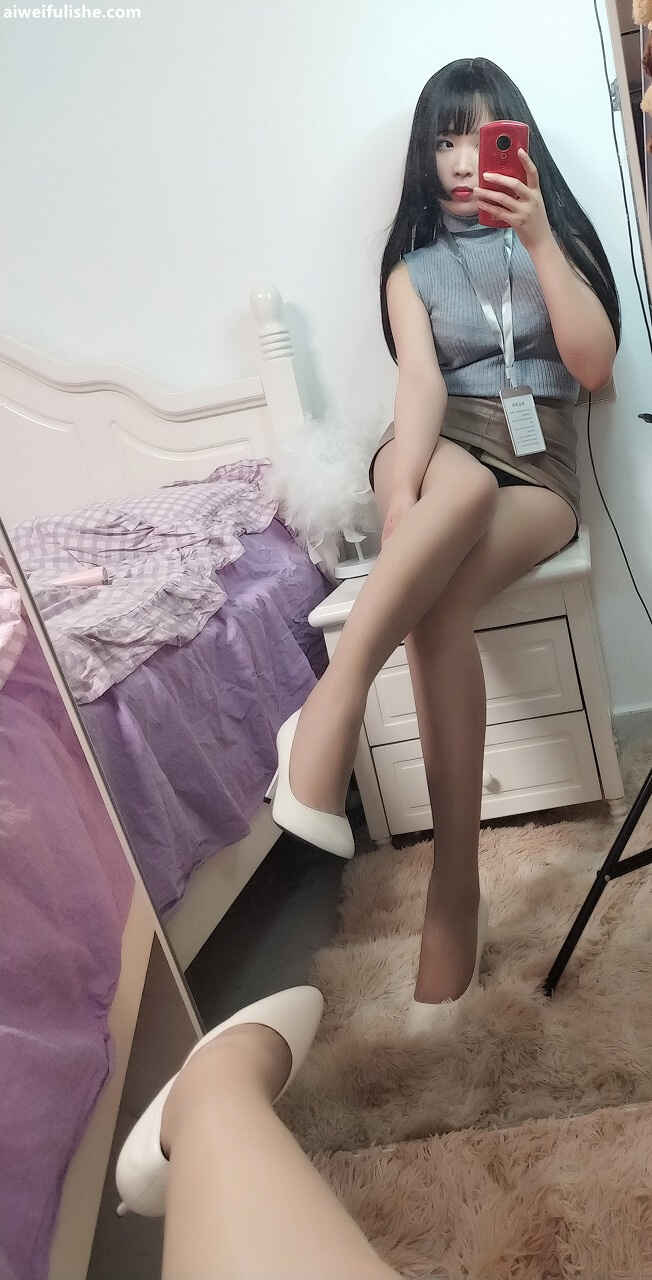 轩萧学姐 - 职场新人ol [29P-129MB] cosplay美女-第4张
