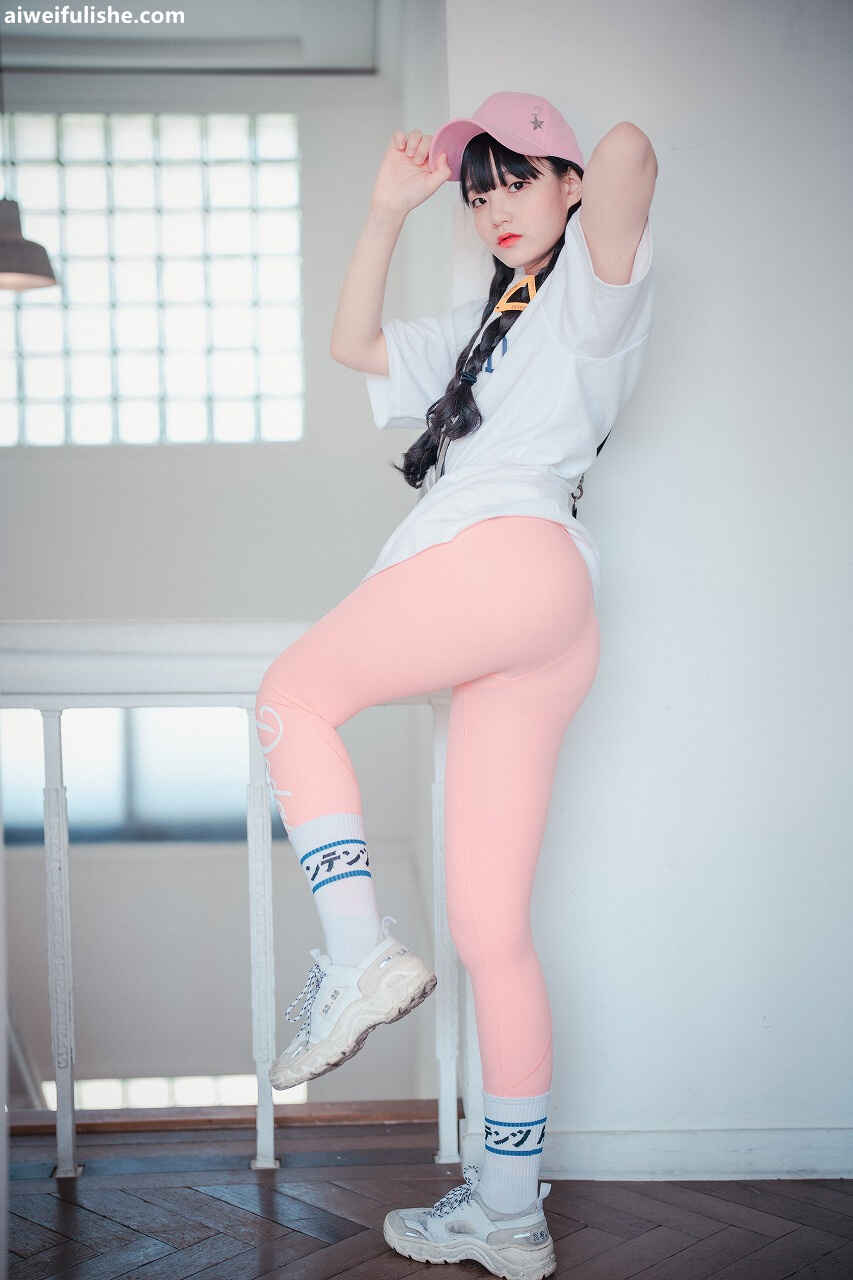 韩国美女Jenny (정제니) - Loose and Tight Pink cosplay美女-第4张