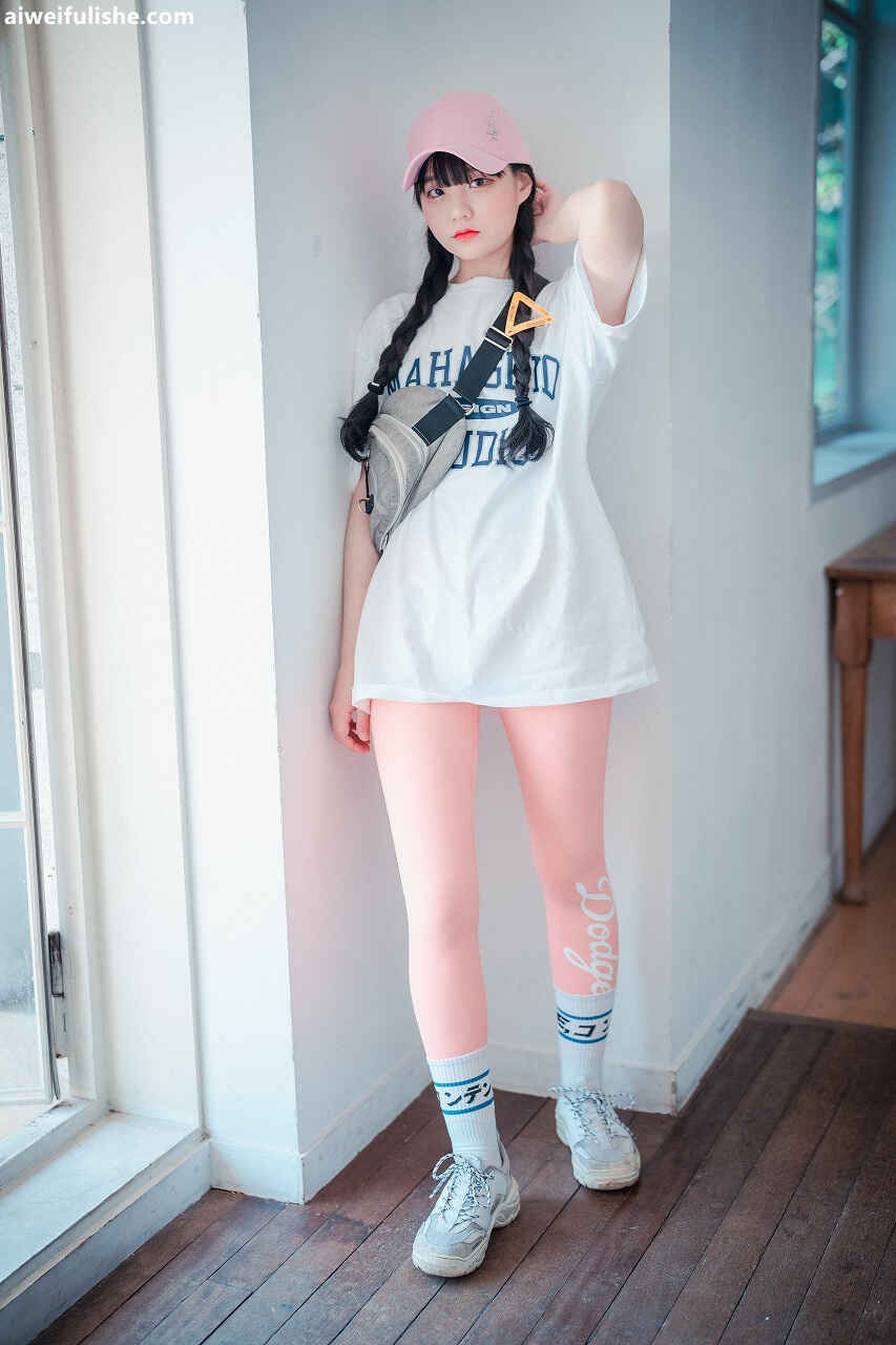 韩国美女Jenny (정제니) - Loose and Tight Pink cosplay美女-第5张