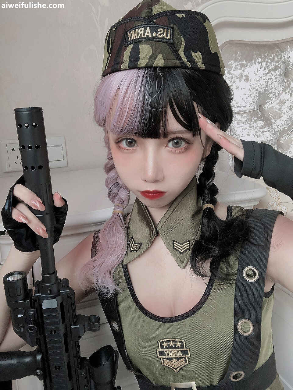 果咩酱w - 战地甜心 [20P5V-131MB] cosplay美女-第2张