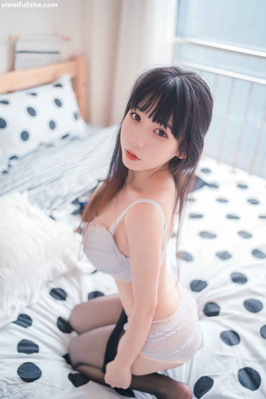 usejan蓝蓝 - 私语 [50P-107MB] cosplay美女-第4张