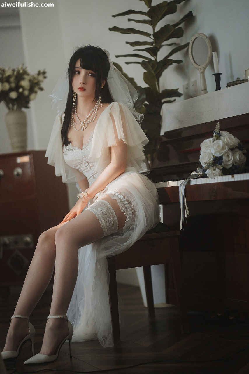 rioko凉凉子 - 透明婚纱 [39P-205MB] 网红福利-第5张