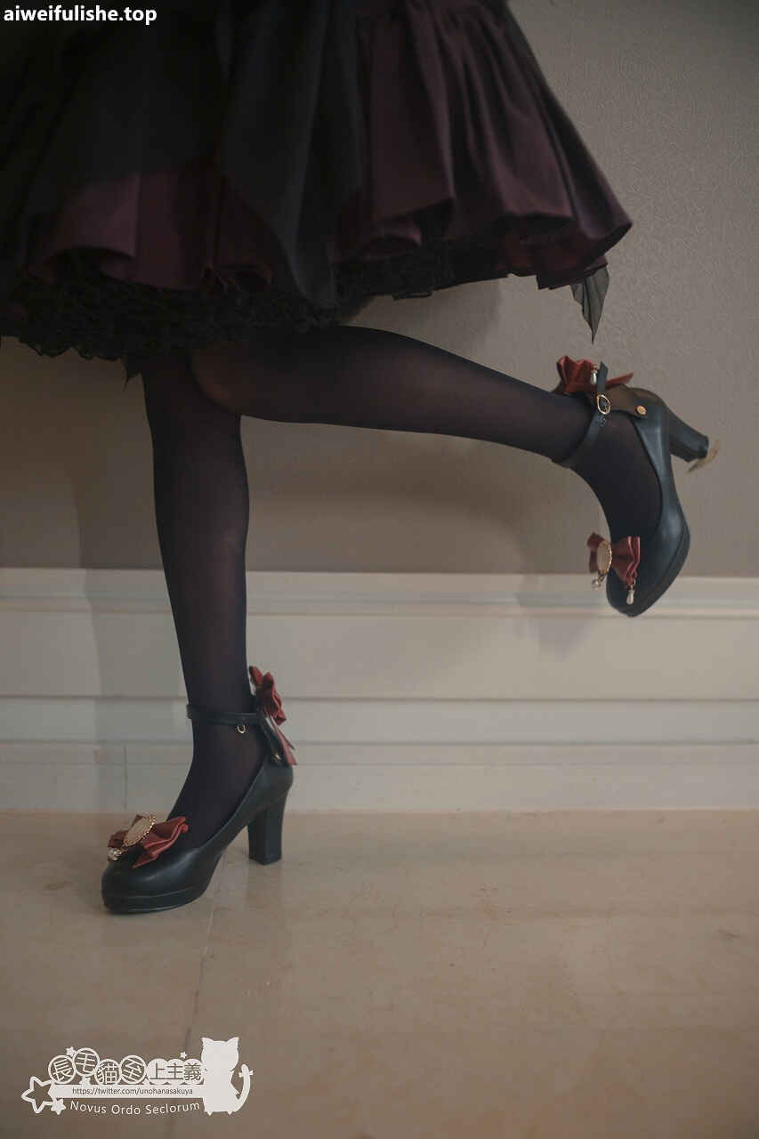 木花琳琳是勇者 - Lolita Collection XXXII [32P1V-1.18GB] cosplay美女-第1张