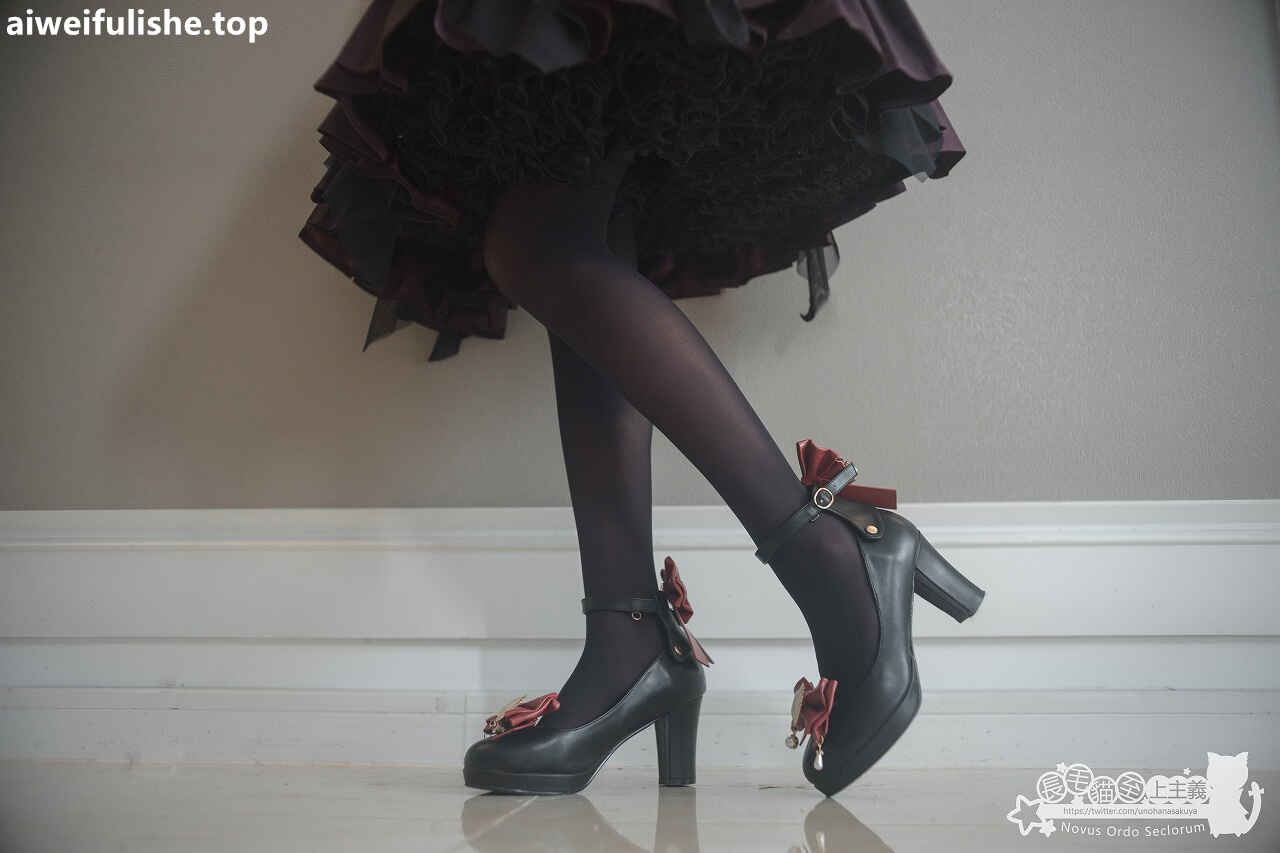 木花琳琳是勇者 - Lolita Collection XXXII [32P1V-1.18GB] cosplay美女-第2张