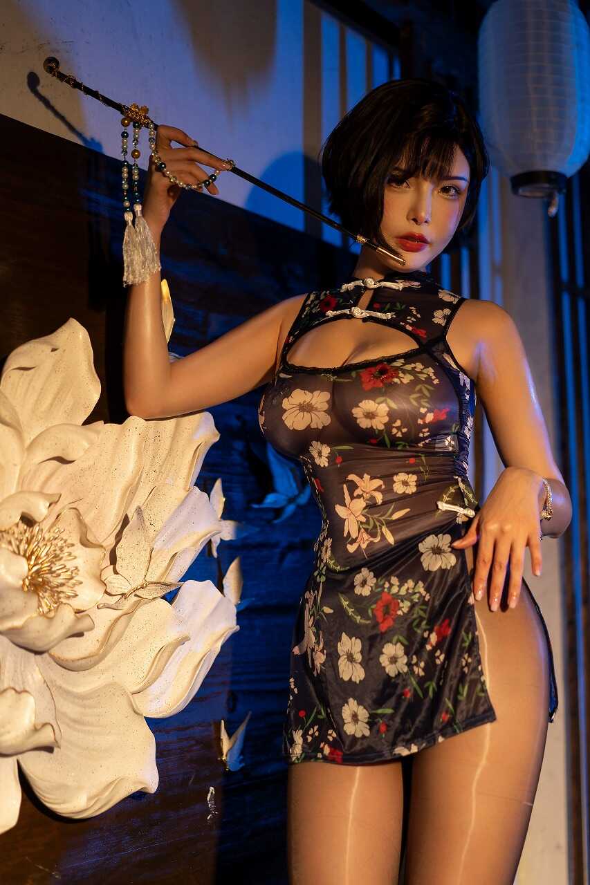 秋和柯基-暖香浓 [91P1V-2.71GB] cosplay美女-第3张