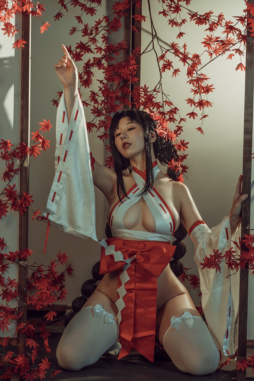 云溪溪 -奶桃 巫女 [43P-425MB] cosplay美女-第3张