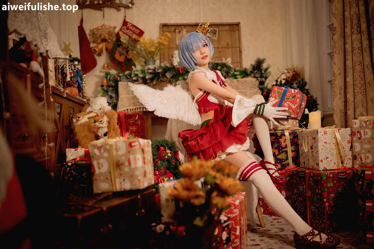 花柒Hana - 圣诞蕾姆cos正片 [22P-68MB] cosplay美女-第6张