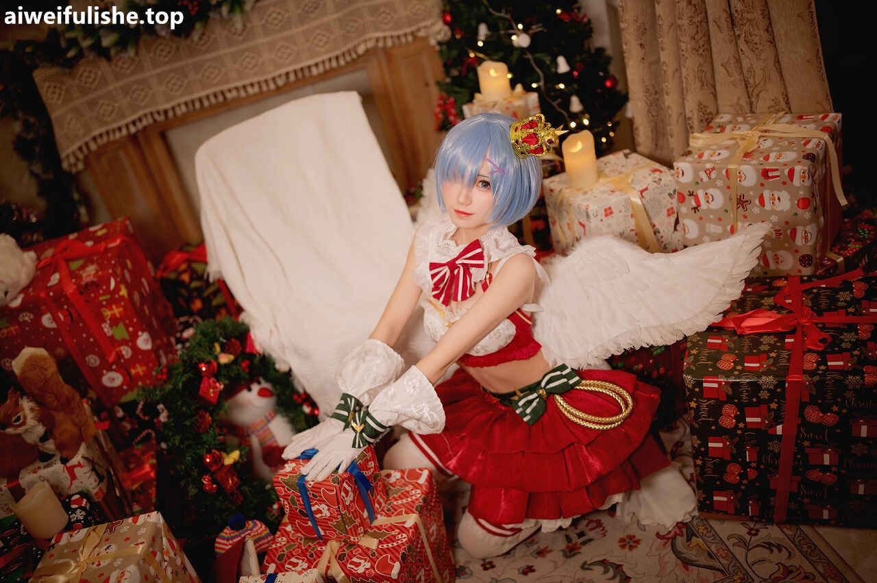花柒Hana - 圣诞蕾姆cos正片 [22P-68MB] cosplay美女-第1张