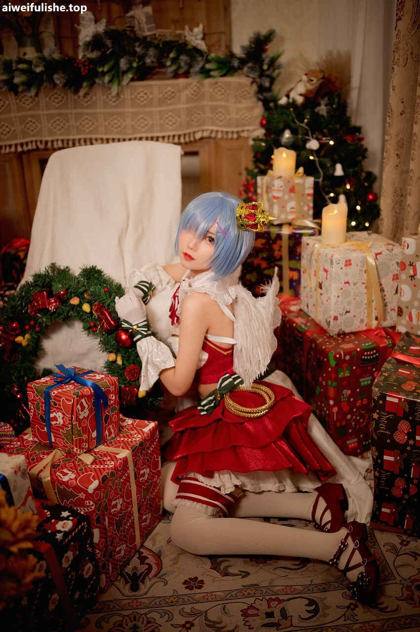 花柒Hana - 圣诞蕾姆cos正片 [22P-68MB] cosplay美女-第2张