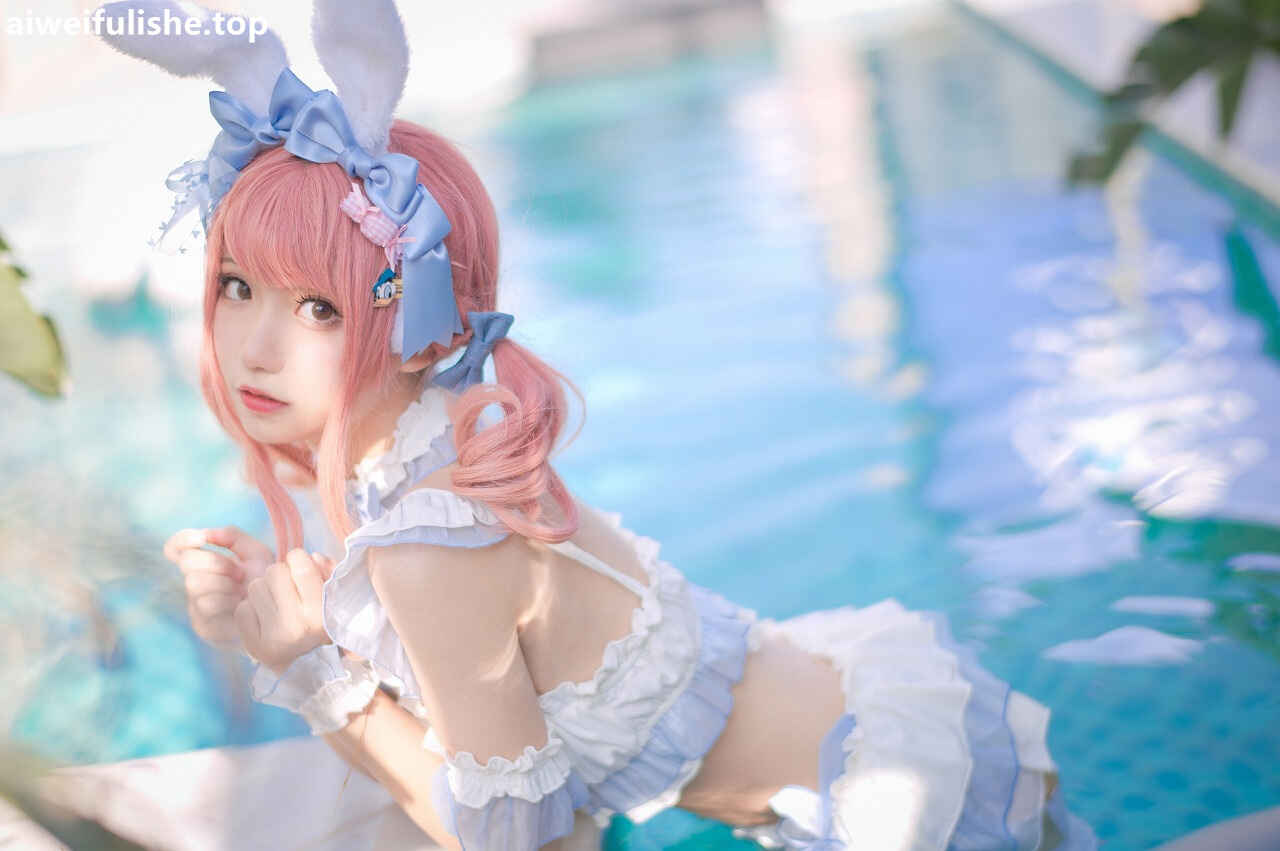 花柒Hana - 夏日甜芯泳装写真 [37P-87MB] cosplay美女-第1张
