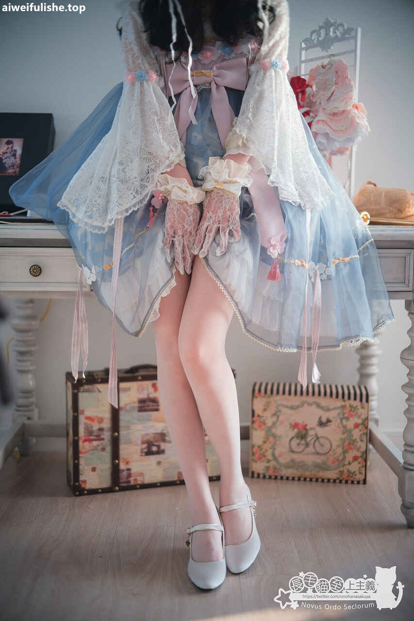 木花琳琳是勇者 - 超人气种草机线下会 [45P3V-1.61GB] cosplay美女-第4张