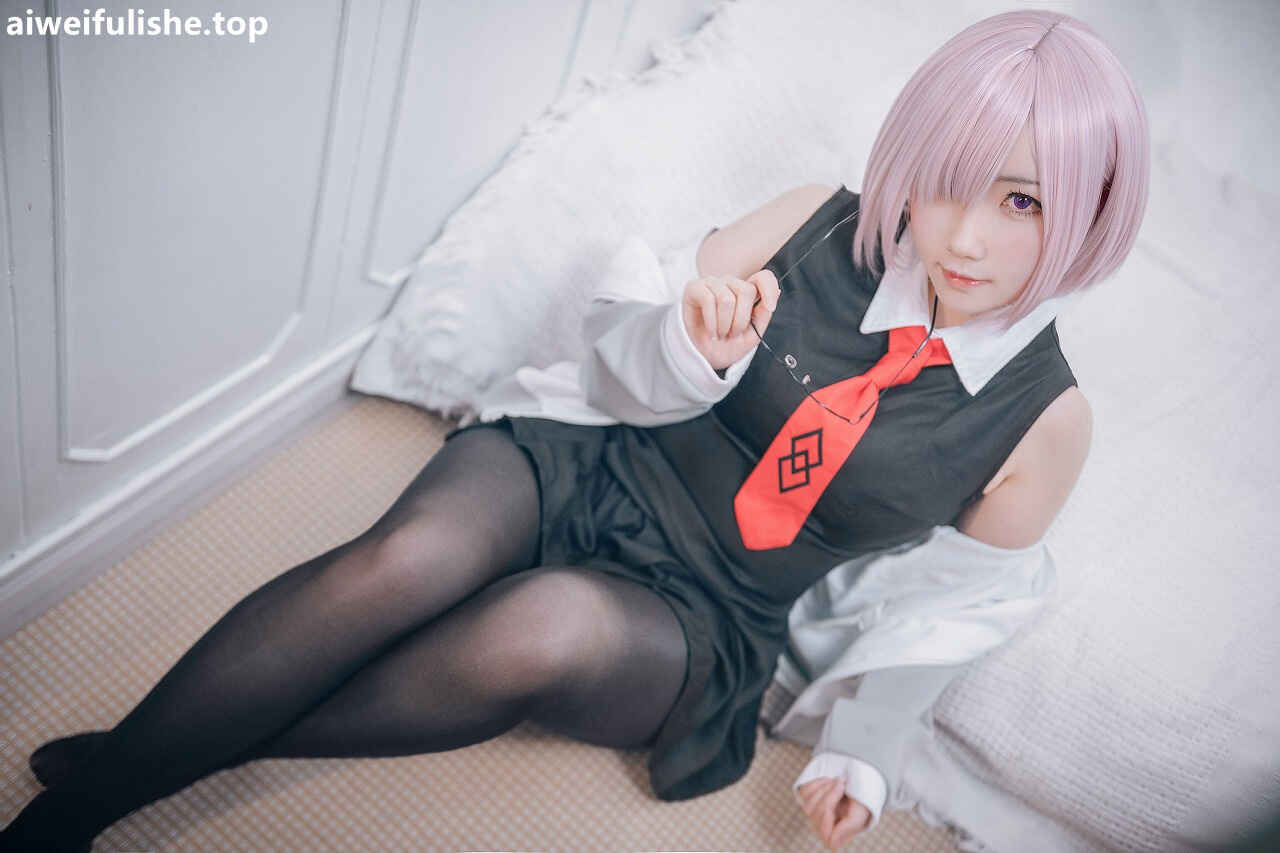是本末末 - 玛修常服＆猫咪下着 [42P-72MB] cosplay美女-第5张