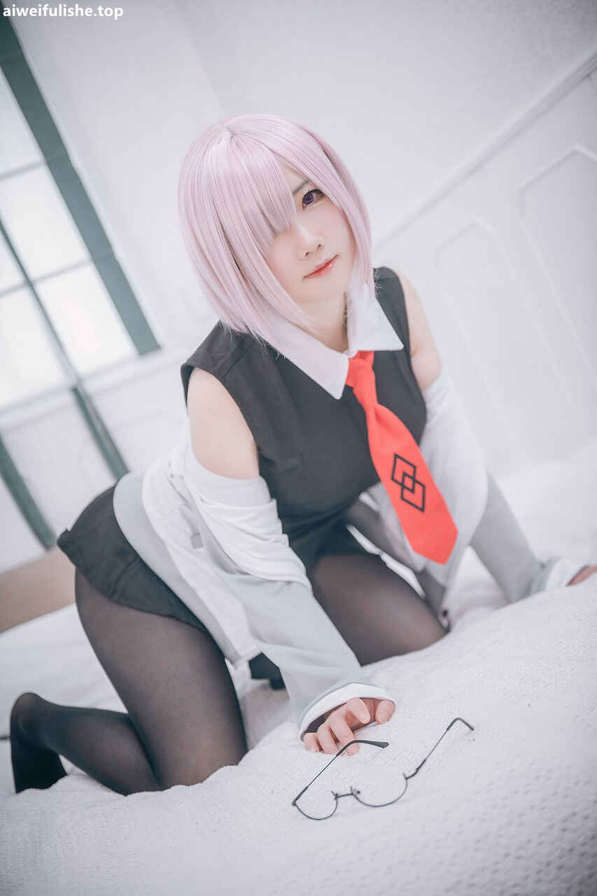 是本末末 - 玛修常服＆猫咪下着 [42P-72MB] cosplay美女-第6张