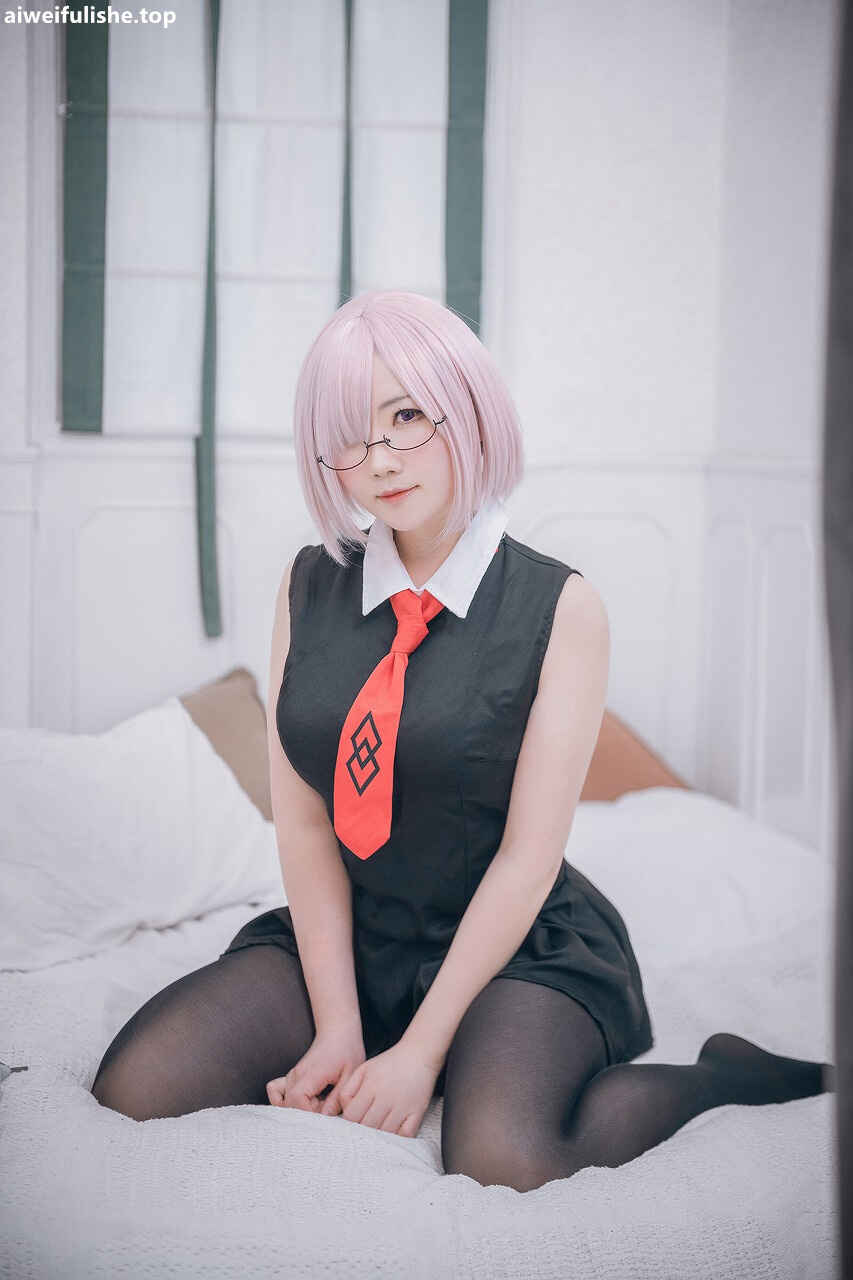 是本末末 - 玛修常服＆猫咪下着 [42P-72MB] cosplay美女-第4张