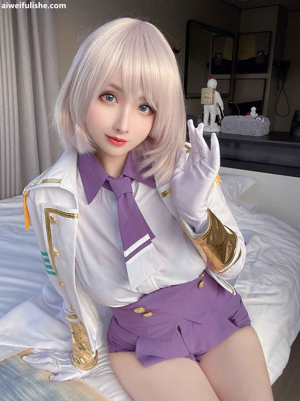 rioko凉凉子 - 电光机王 貉[51P8V-1.58GB] cosplay美女-第1张