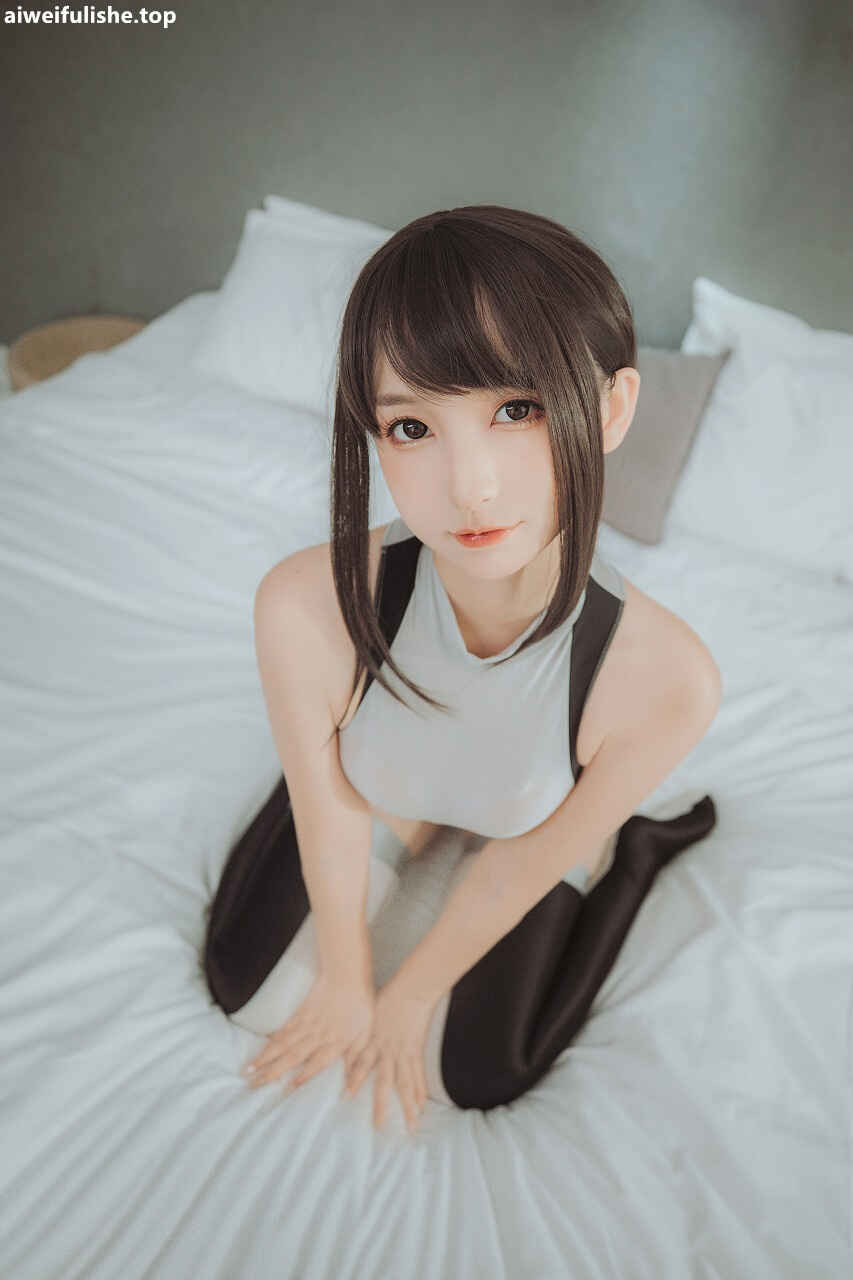 神楽坂真冬 - 竞泳主题《水之形2》[150P2V-853MB] cosplay美女-第6张