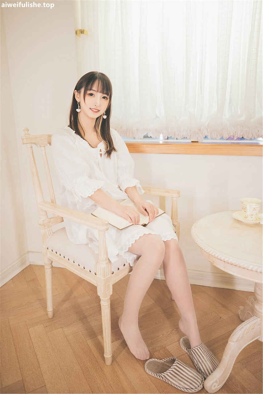 神楽坂真冬 - 《許しの日》苦行修女 [150P2V-1.06GB] cosplay美女-第4张