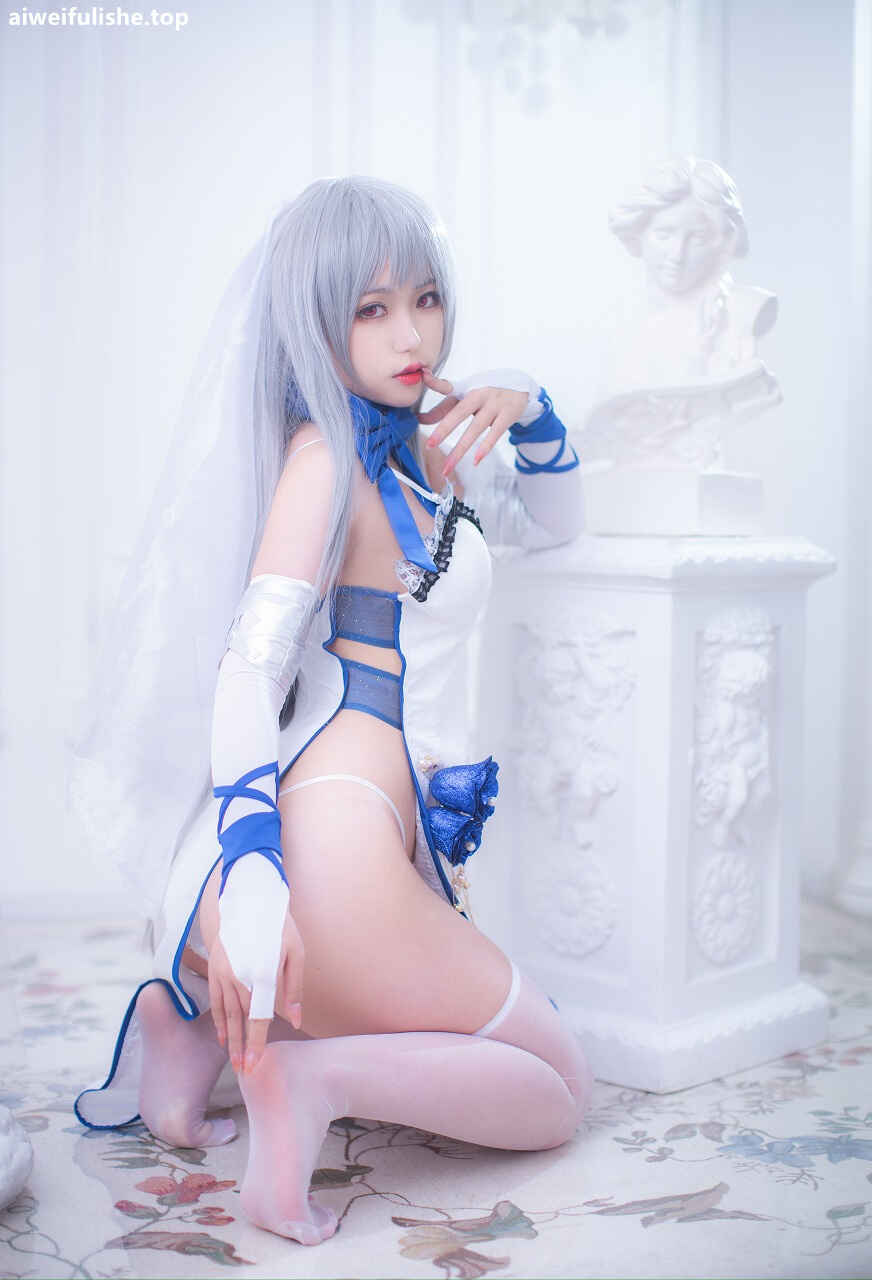 一北亦北 - 路易九世礼服 [12P-83MB] cosplay美女-第1张