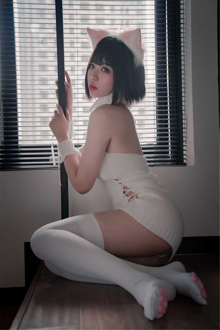 轩萧学姐-猫爪袜 [40P-118MB] cosplay美女-第5张