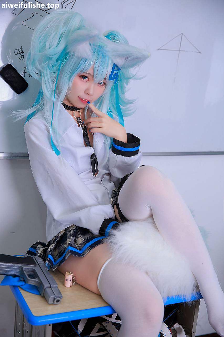 G44不会受伤-少女前线 PA15校服 [33P-47MB] cosplay美女-第6张