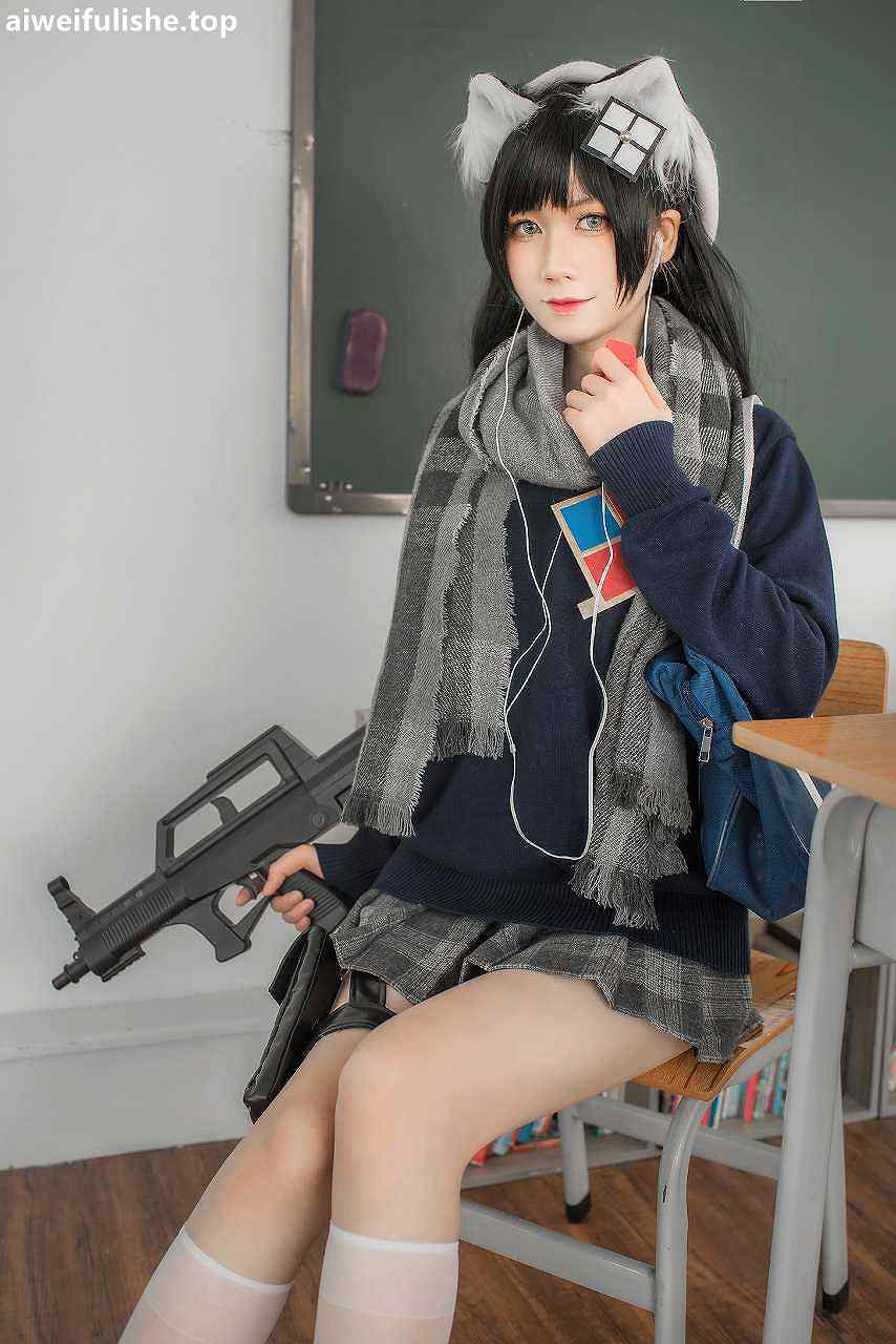 izumi泉桃子-纯白毕业季 [40P-189MB] cosplay美女-第3张