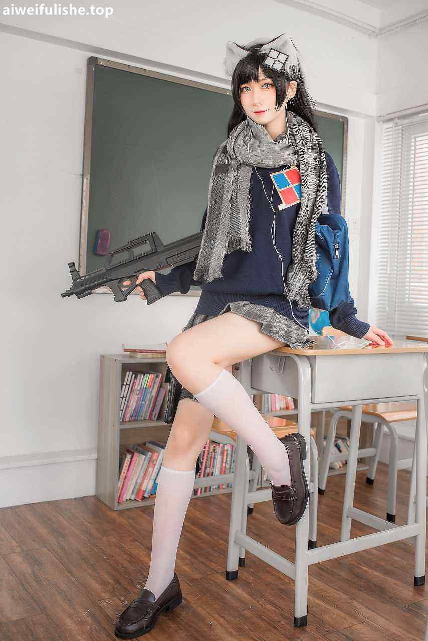 izumi泉桃子-纯白毕业季 [40P-189MB] cosplay美女-第5张
