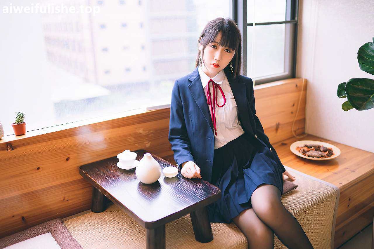 不呆猫-校服JK[64p4v518M] JK制服-第3张