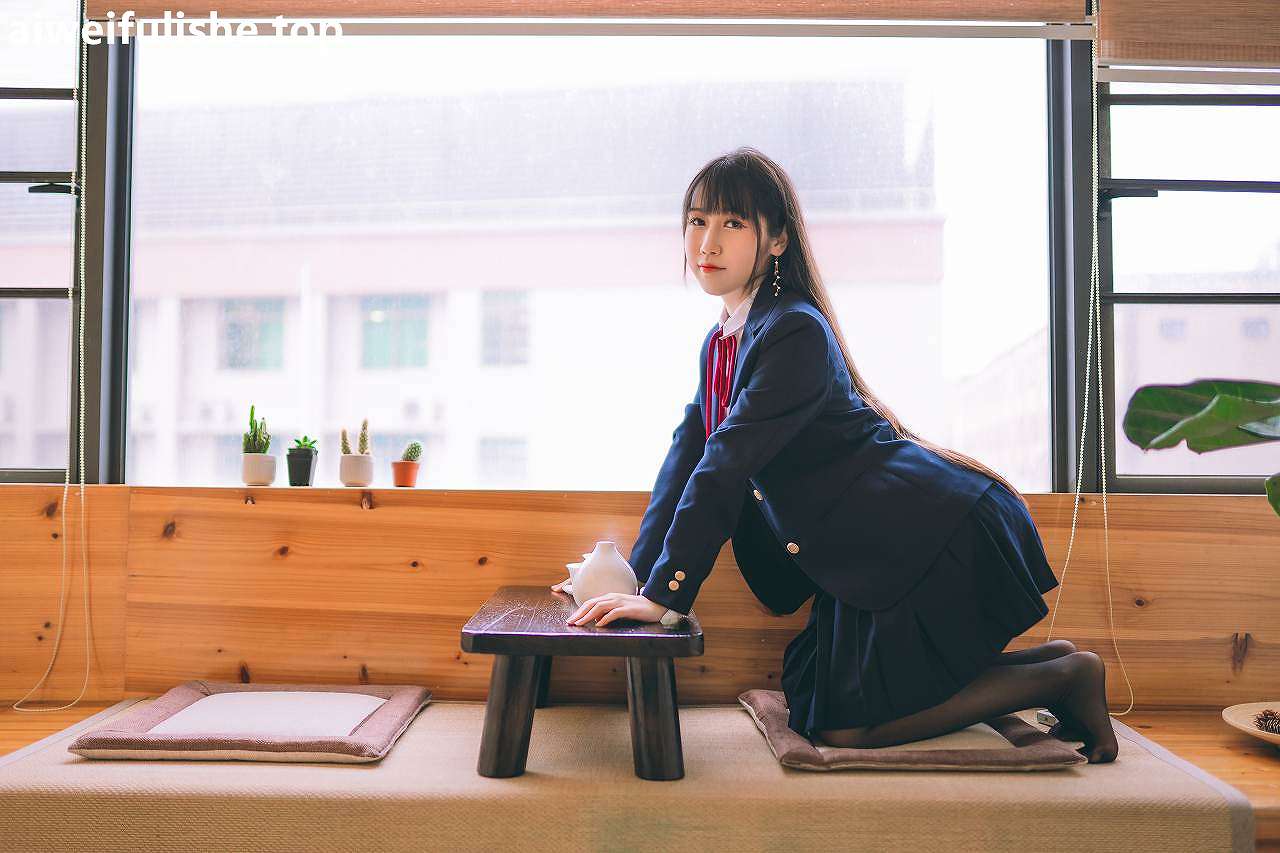 不呆猫-校服JK[64p4v518M] JK制服-第6张