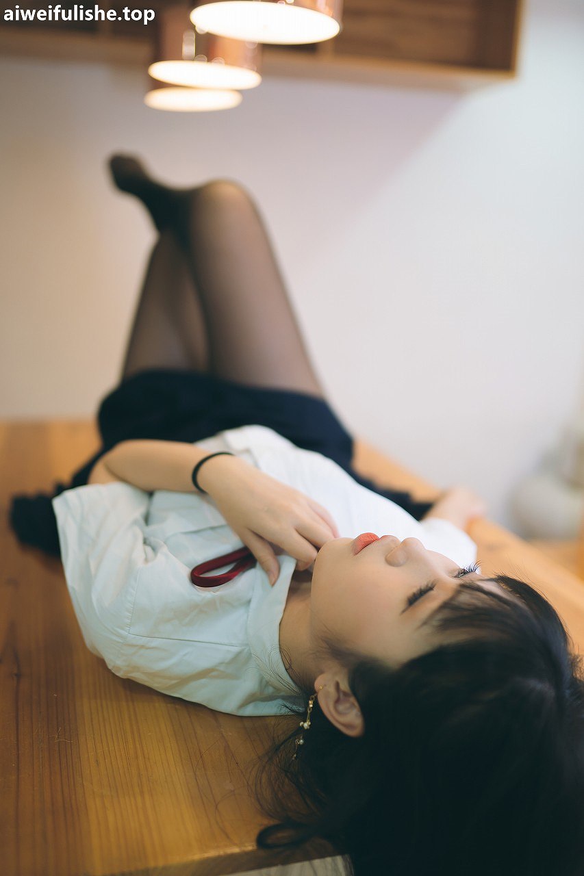 不呆猫-校服JK[64p4v518M] JK制服-第2张