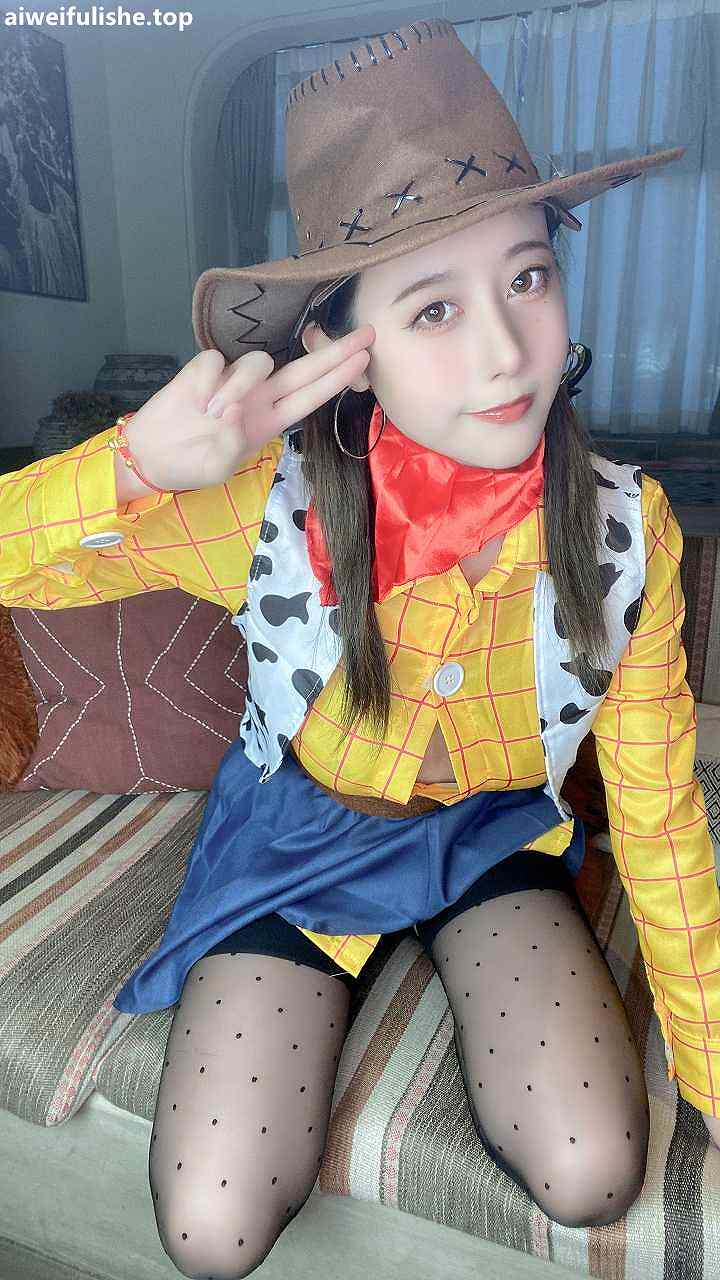 奈汐酱nice-25号自拍本 胡迪 [55P1V-302MB] cosplay美女-第2张
