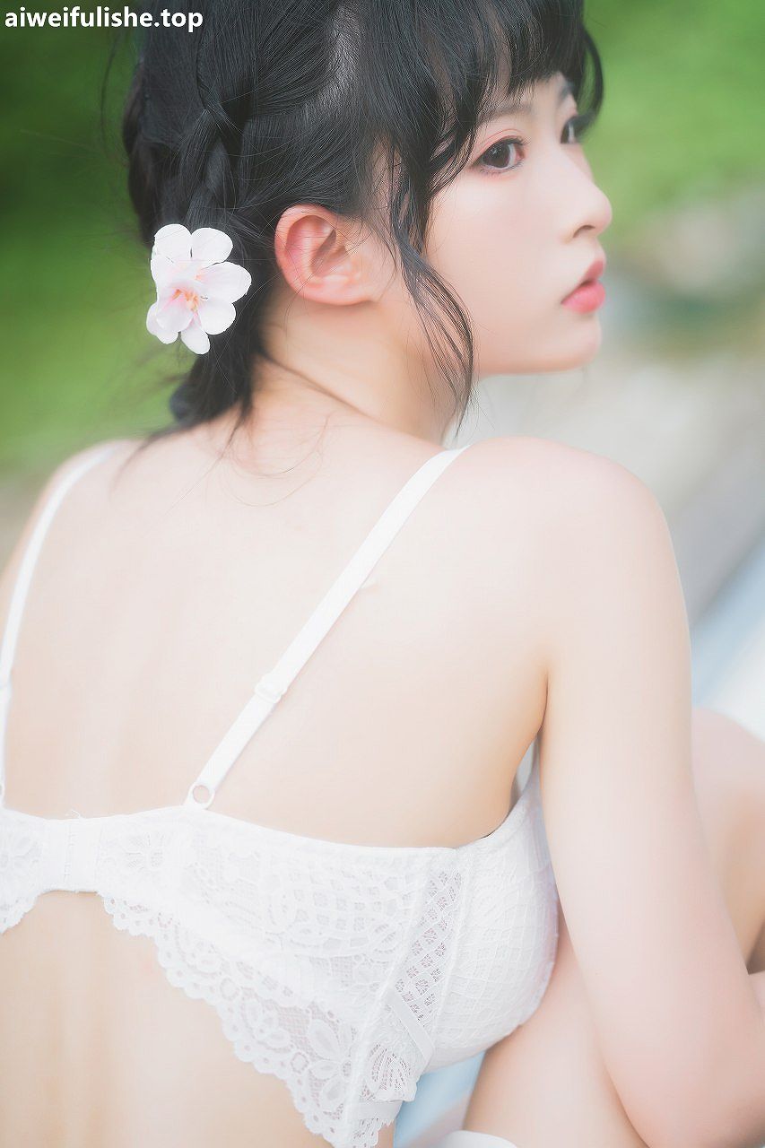 清水由乃-蕾丝花园 [34P-794MB] 网红福利-第6张