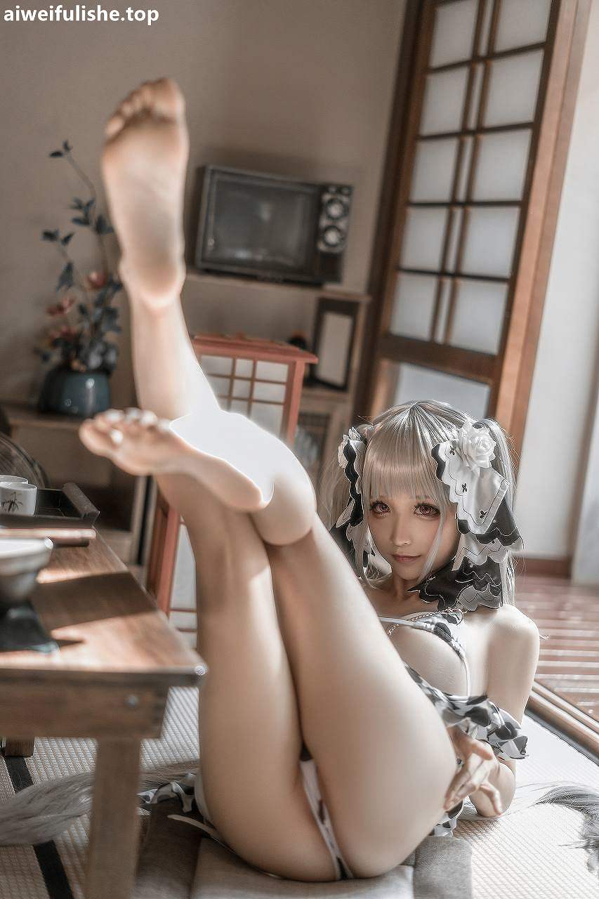 蠢沫沫-可畏婚纱绅士版[50P-632MB] cosplay美女-第5张