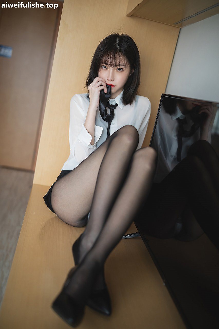 许岚LAN-OL制服 [41P-587MB] 网红福利-第3张