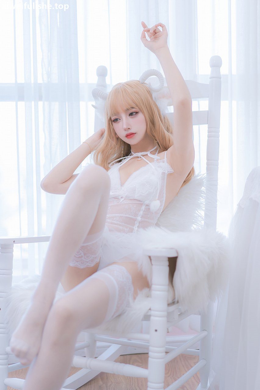 过期米线线喵-小羊咩【生日限定】[69P-92MB] cosplay美女-第3张