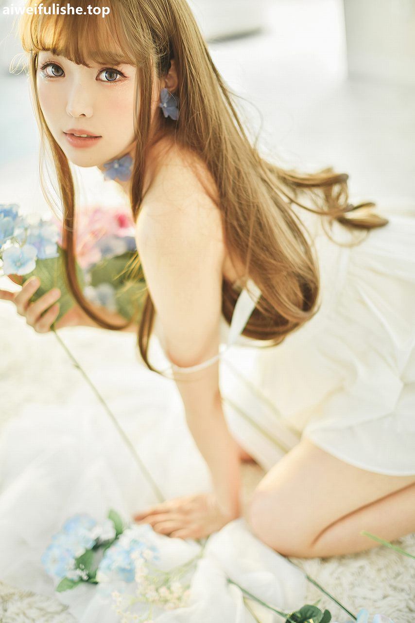 ElyEE子-White Dress [22P-27MB] 推特美女-第3张